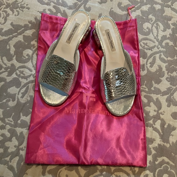 🔥Marino Fabiani silver and pearl slip on shoes / mules. Worn once! - Picture 3 of 5